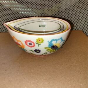 Pier 1 Oval flower measuring cups